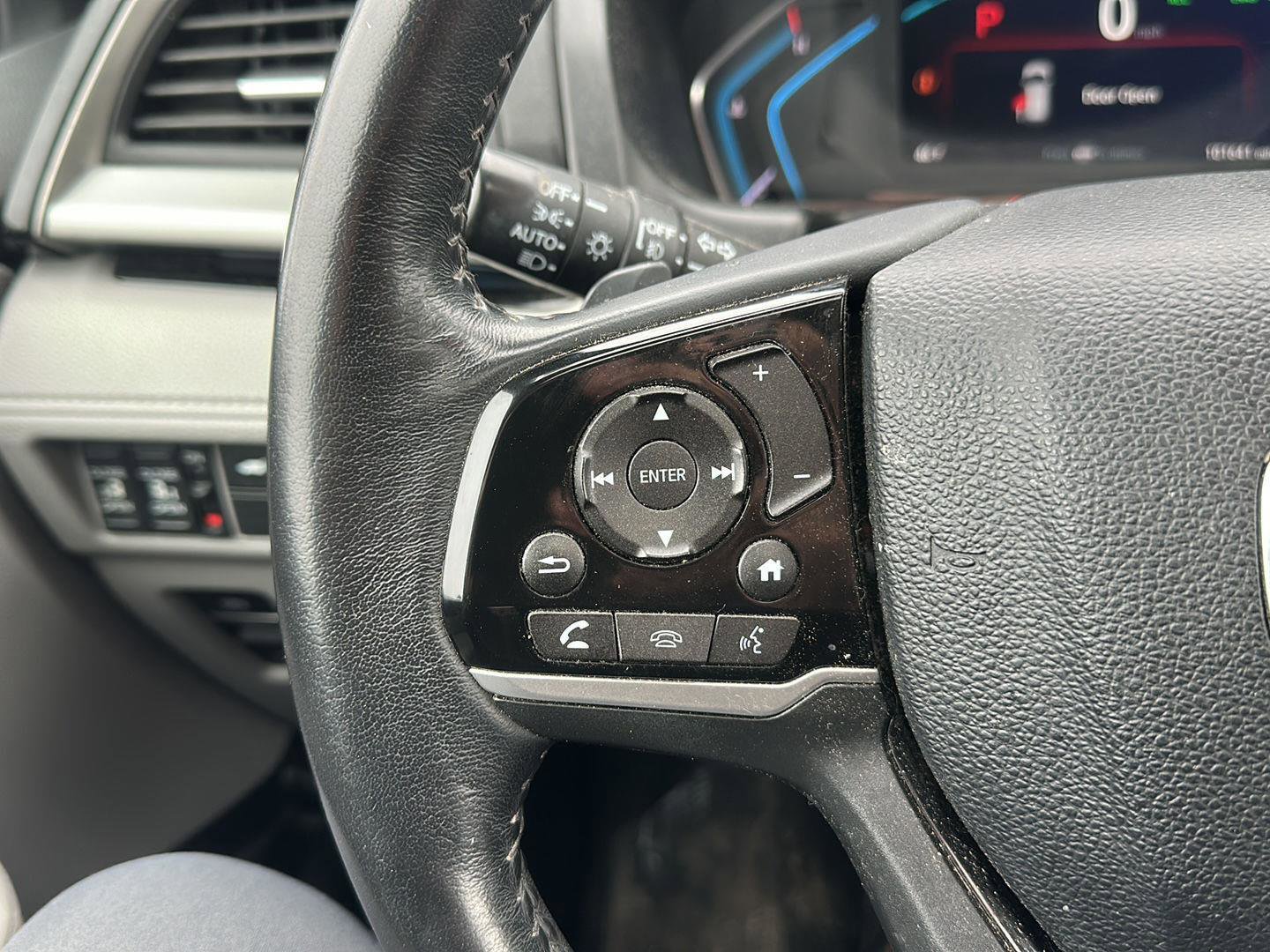 Used 2019 Honda Odyssey Elite image 16