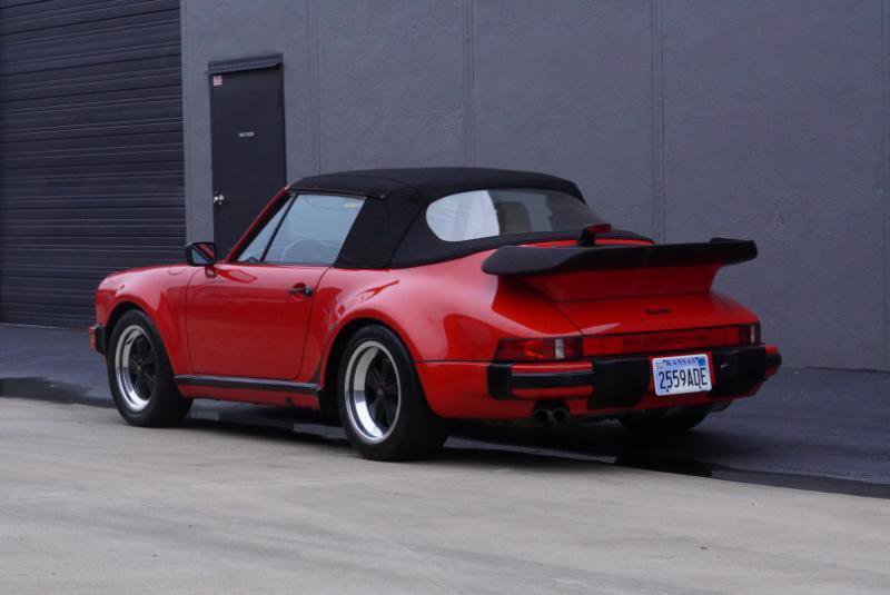 Used 1988 Porsche 911 Carrera RWD image 14