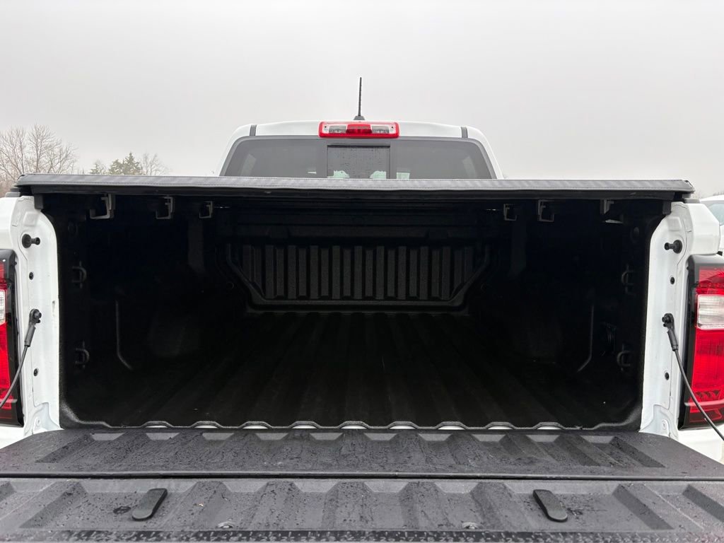 Used 2023 GMC Canyon AT4 image 27