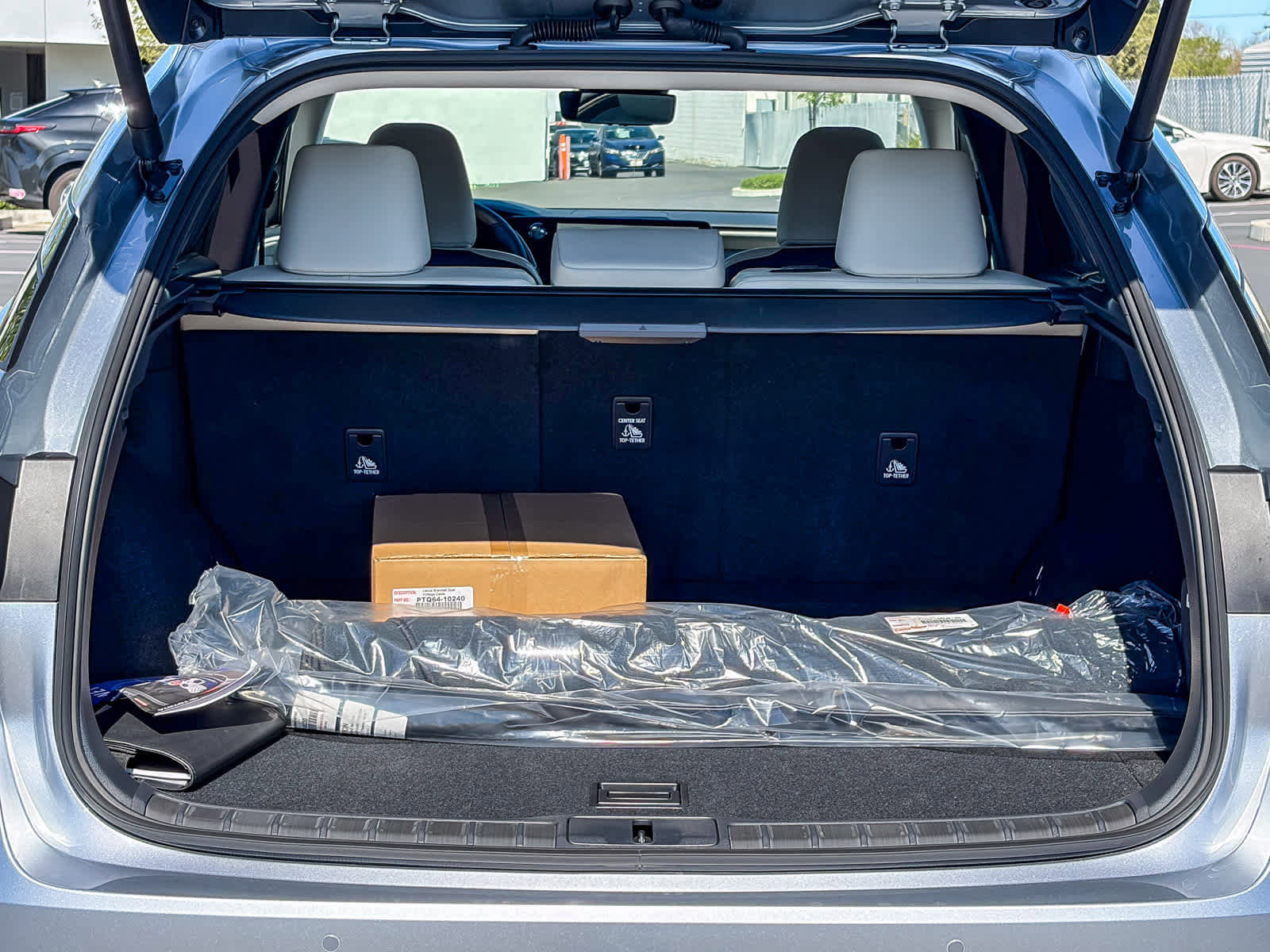 New 2026 Lexus RX 450h Luxury image 11