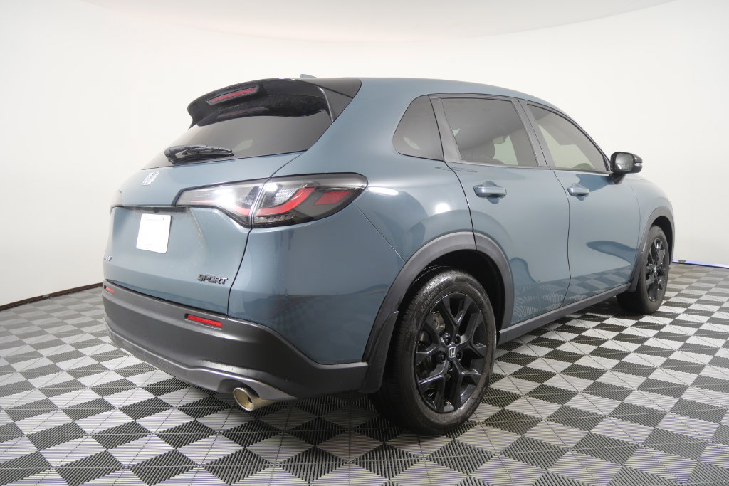 Used 2025 Honda HR-V Sport image 4