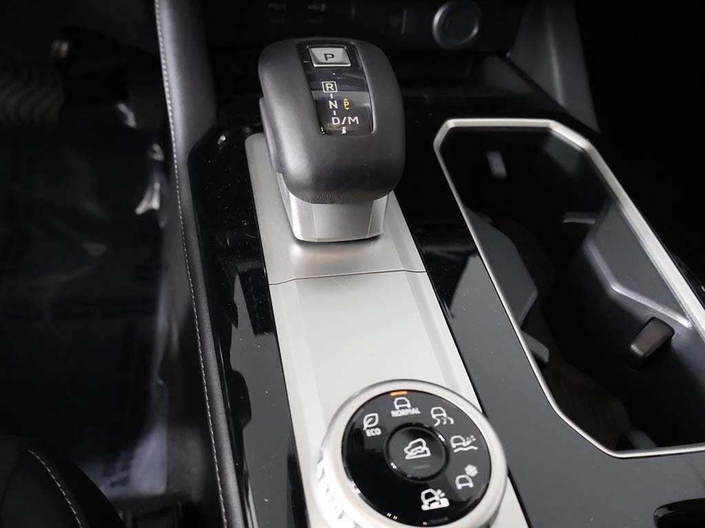 New 2025 Mitsubishi Outlander SE image 52