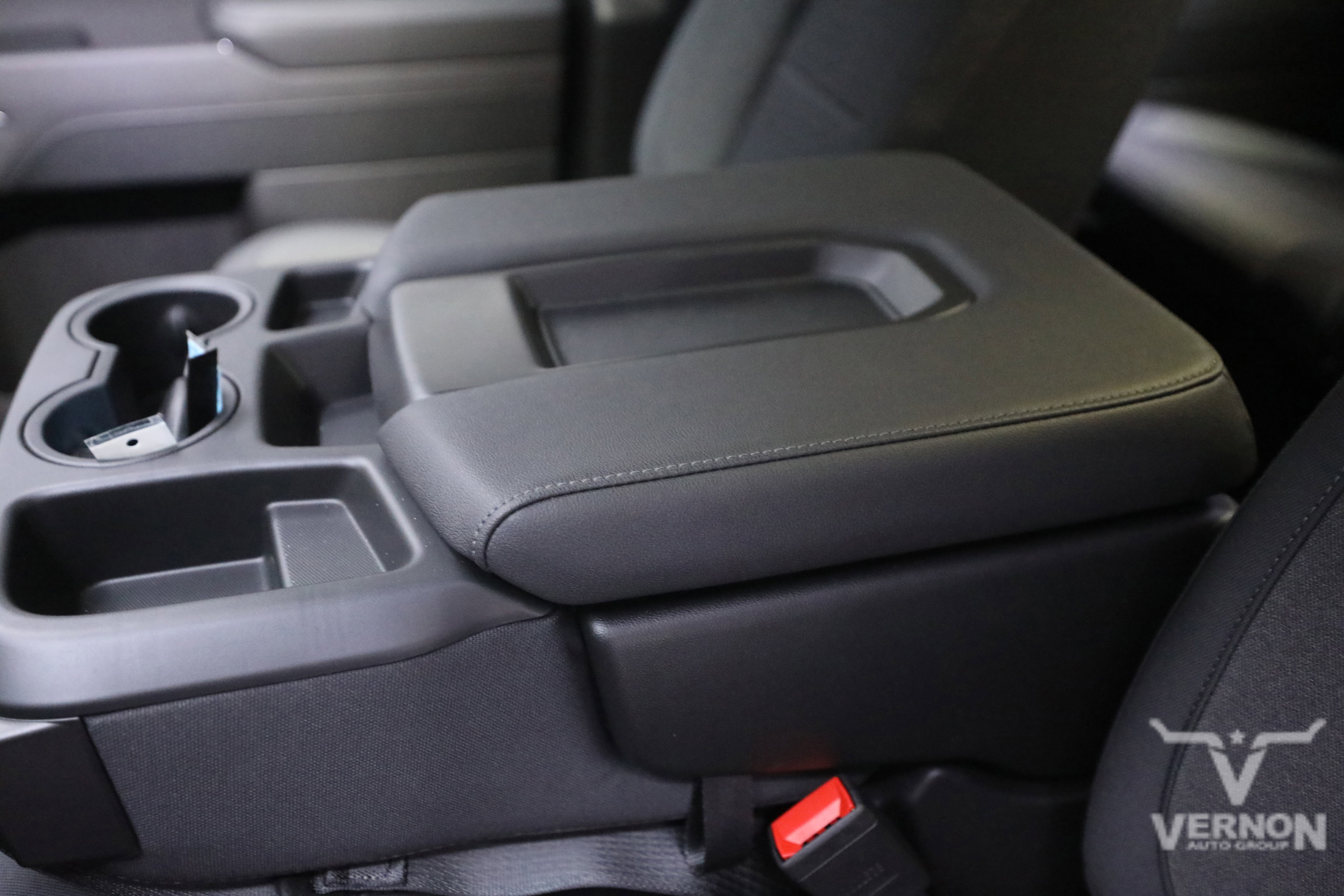 New 2026 GMC Sierra 1500 SLE image 15