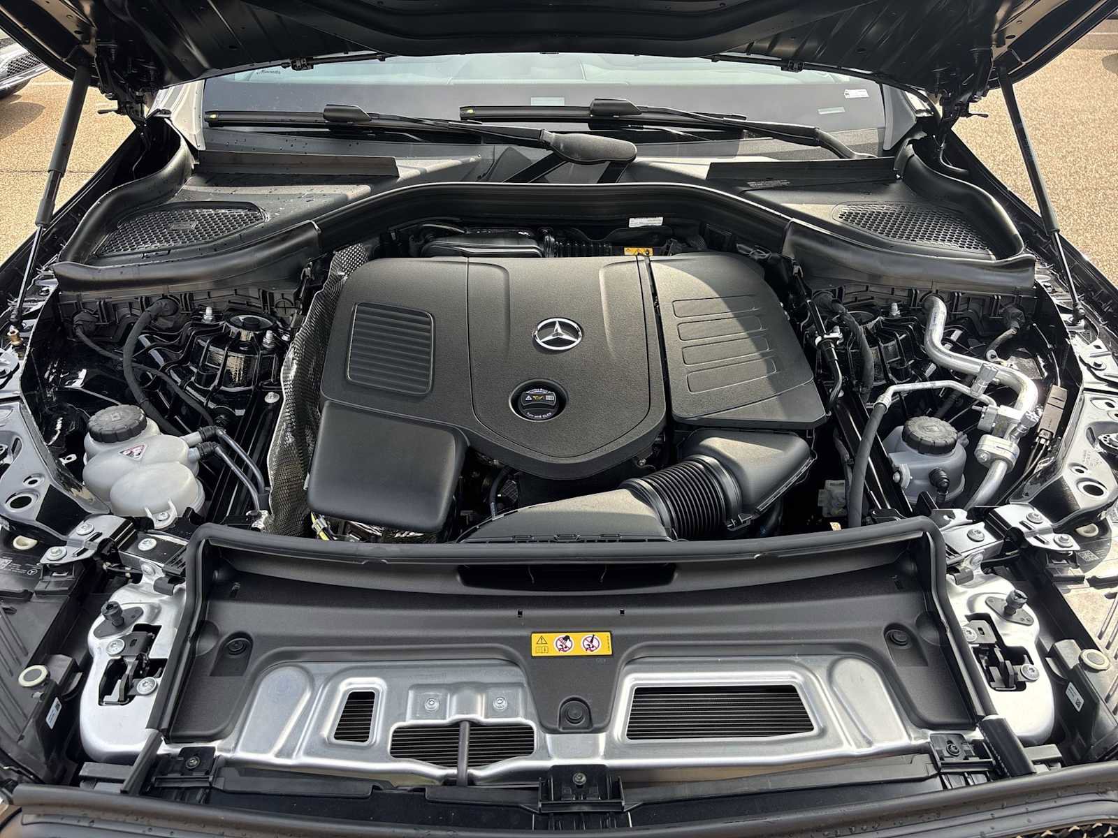 New 2026 Mercedes-Benz GLC 300 image 13