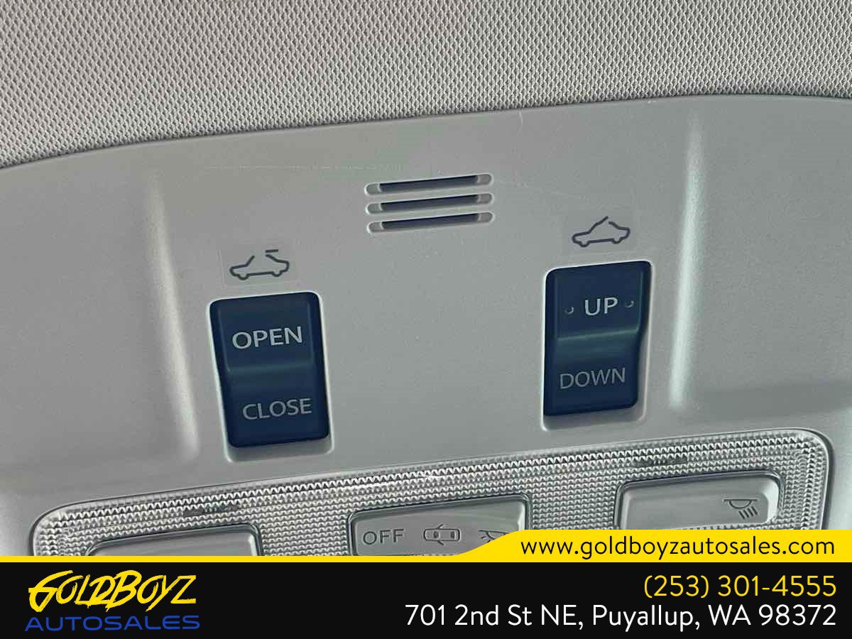 Used 2018 Toyota Corolla XSE w/ Carpet Mat Package (TMS) FWD image 38