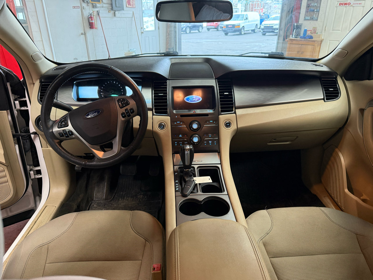 Used 2018 Ford Taurus SEL w/ Equipment Group 201A image 12