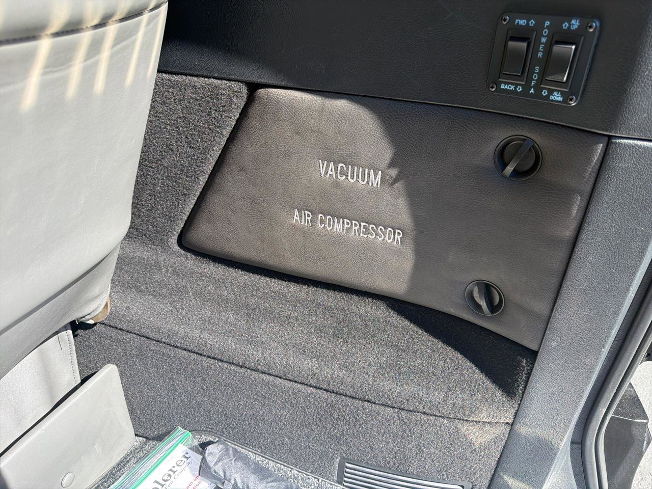 Used 2019 Mercedes-Benz Metris Passenger image 29