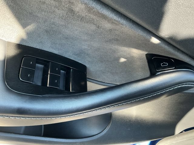 Used 2020 Tesla Model Y Long Range AWD/4WD image 12
