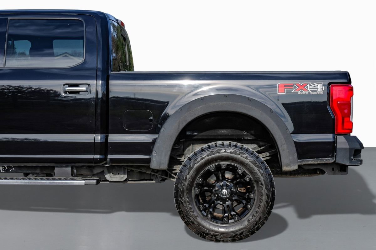 Used 2019 Ford F250 Lariat w/ Lariat Ultimate Package image 11