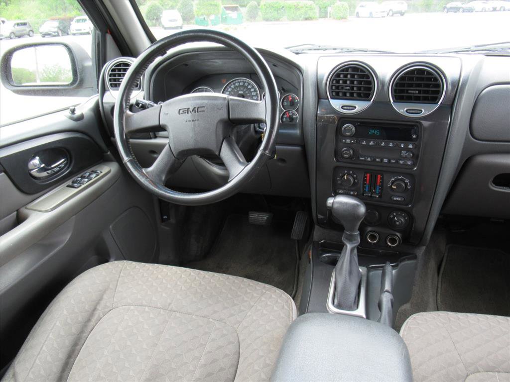 Used 2004 GMC Envoy XUV SLE w/ 1SB Preferred Equipment Group image 13