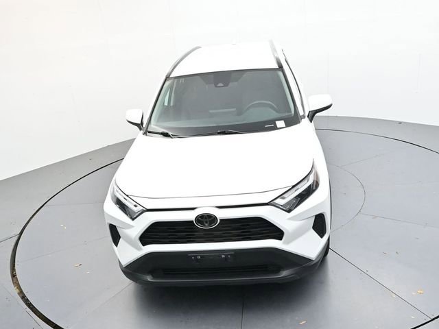 Used 2024 Toyota RAV4 XLE image 30