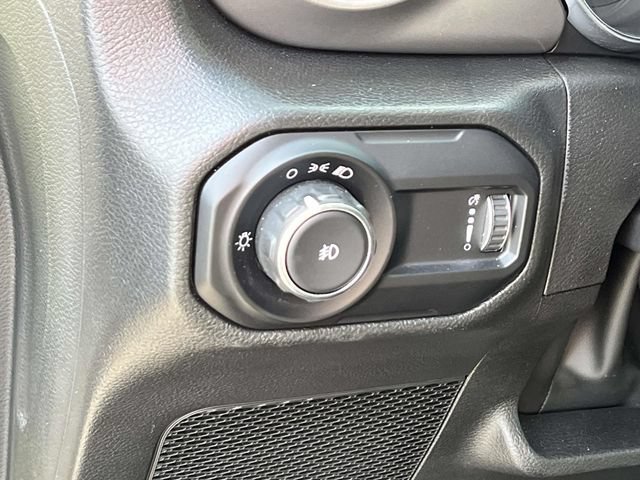 Used 2023 Jeep Wrangler Unlimited Sport AWD/4WD image 27