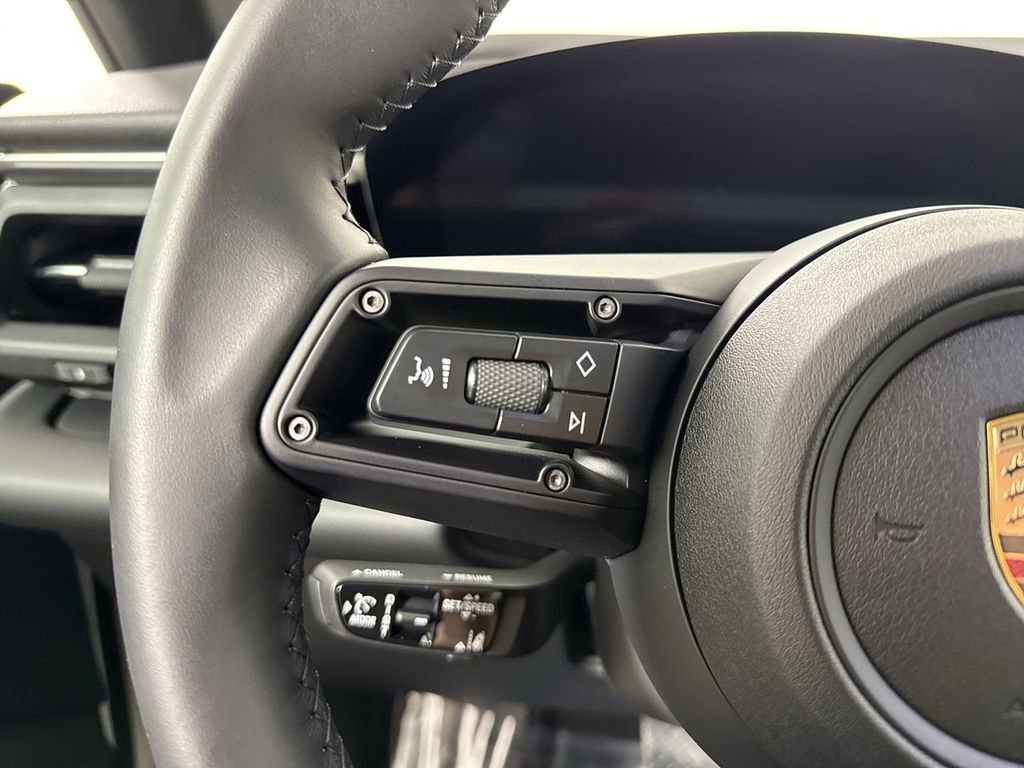 Certified 2025 Porsche Macan 4 Electric image 38