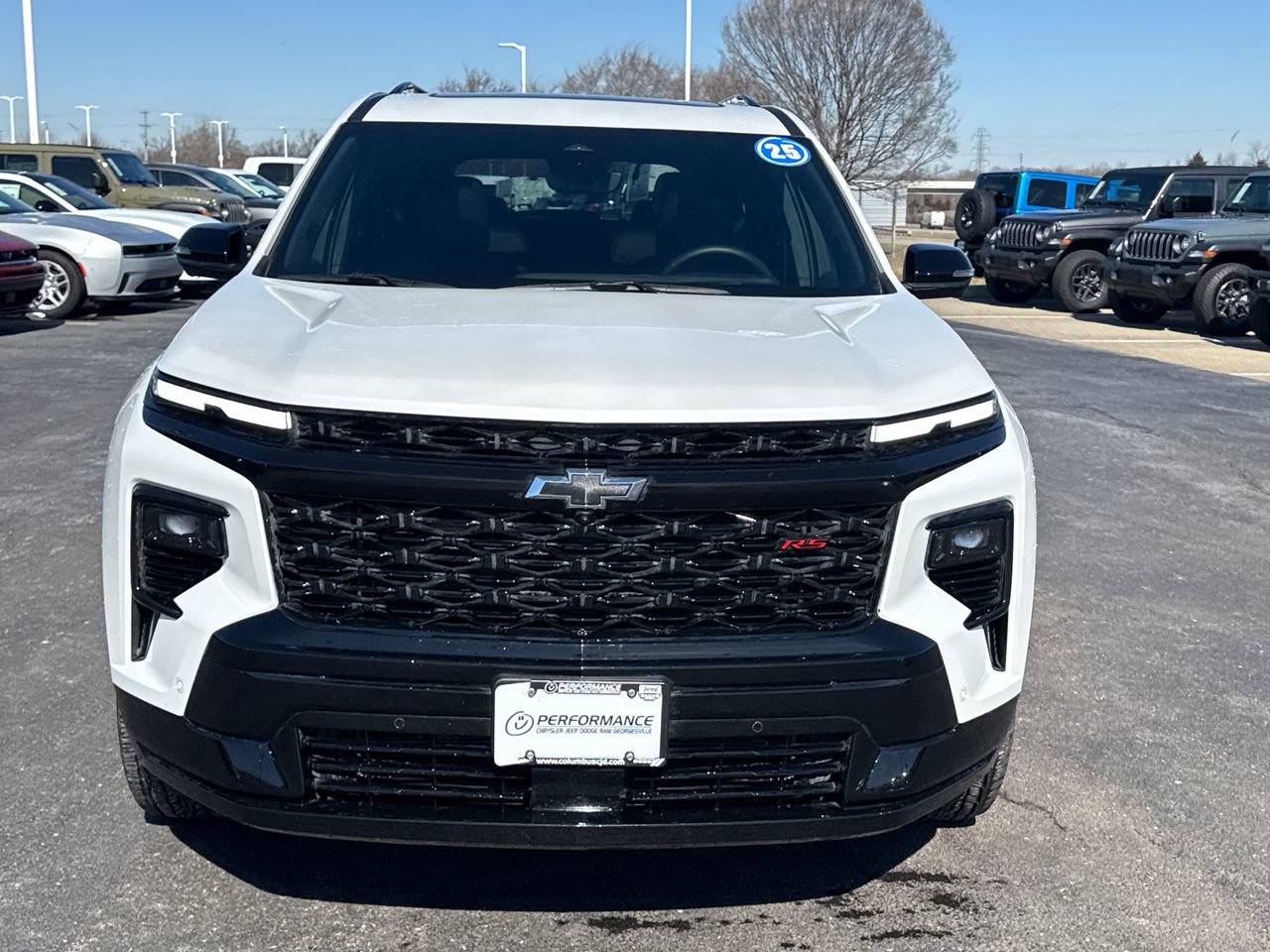 Used 2025 Chevrolet Traverse RS image 8