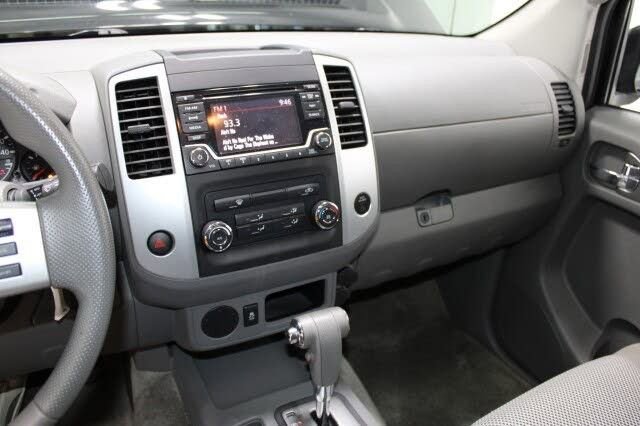 Used 2016 Nissan Frontier SV image 51