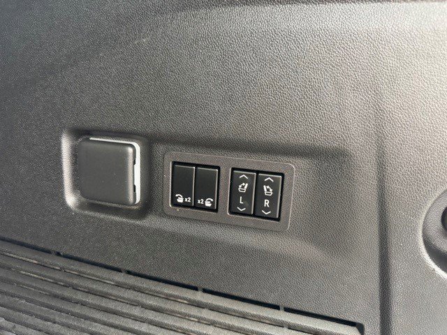 Certified 2023 GMC Yukon XL Denali Ultimate w/ LPO, Floor Liner Package image 11