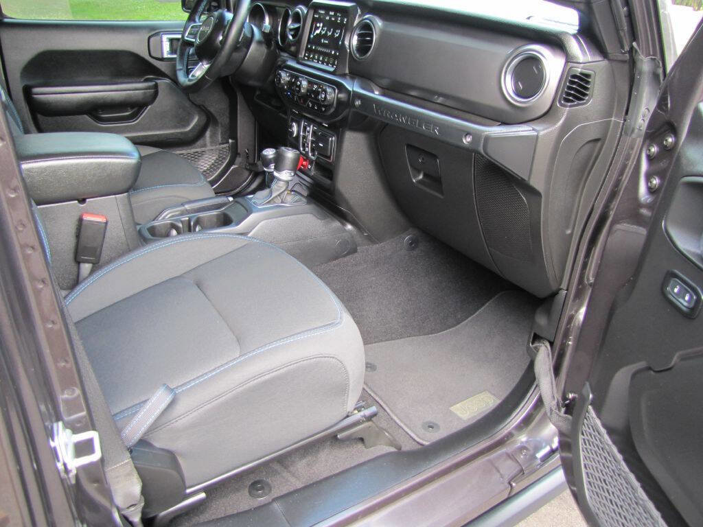 Used 2021 Jeep Wrangler Unlimited Rubicon 4xe w/ Dual Top Group image 14