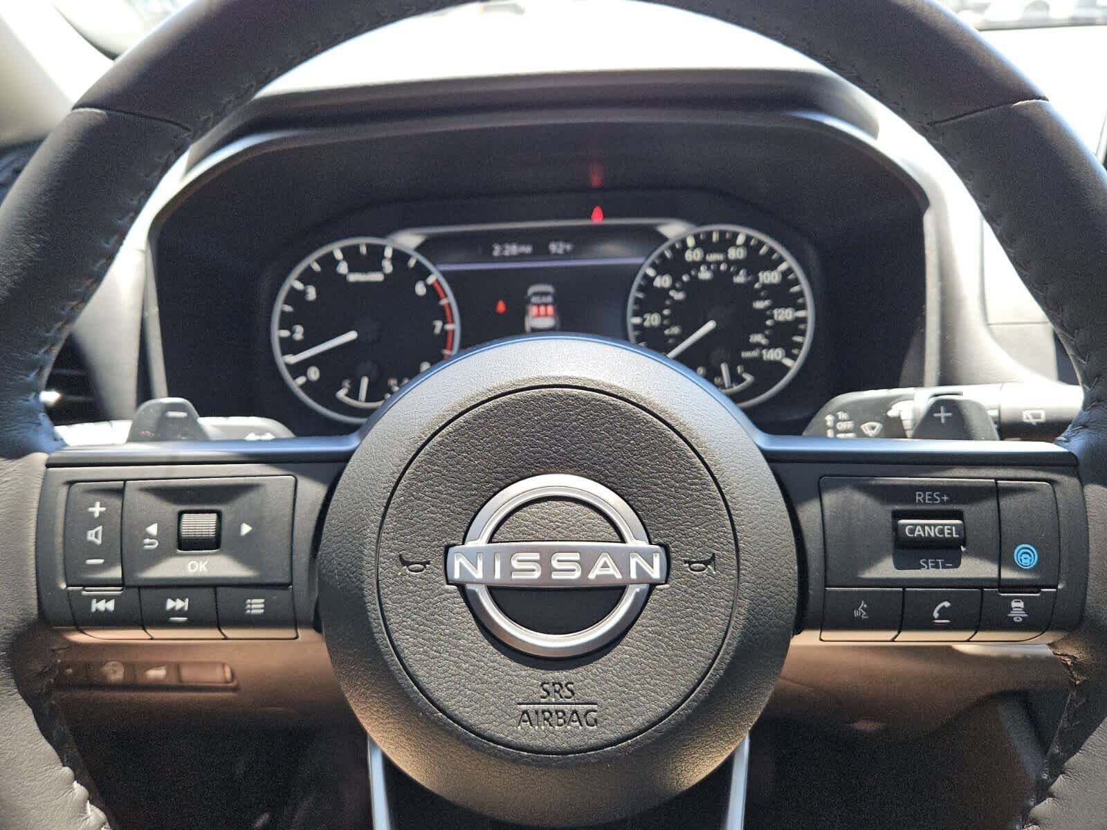 Used 2024 Nissan Rogue SV w/ SV Premium Package FWD image 11