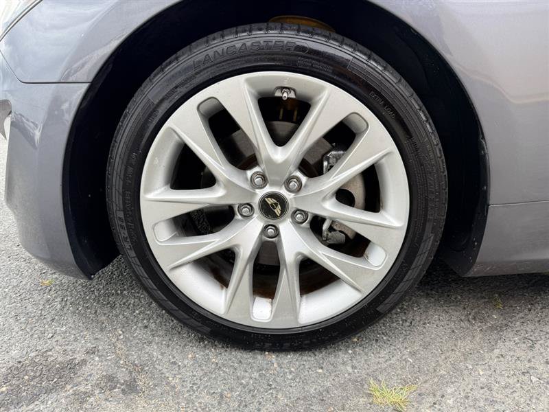 Used 2016 Hyundai Genesis 3.8 RWD image 9
