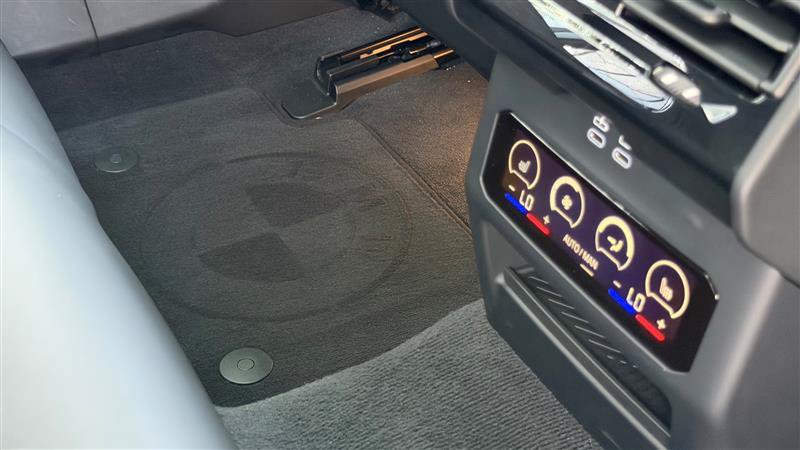 Used 2026 BMW M5 w/ Executive Package AWD/4WD image 75