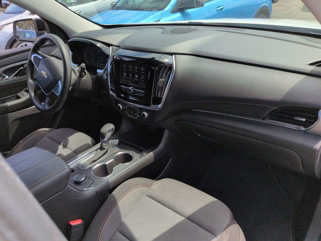 Used 2021 Chevrolet Traverse LS FWD image 30