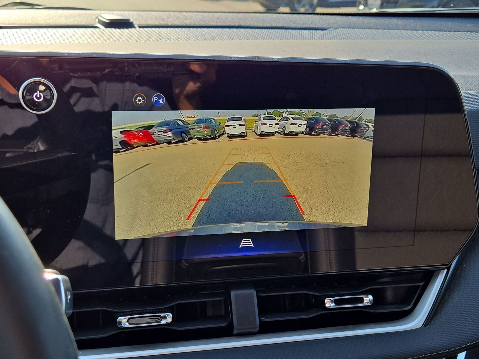 Used 2026 Chevrolet Equinox LT w/ Convenience Package II FWD image 18