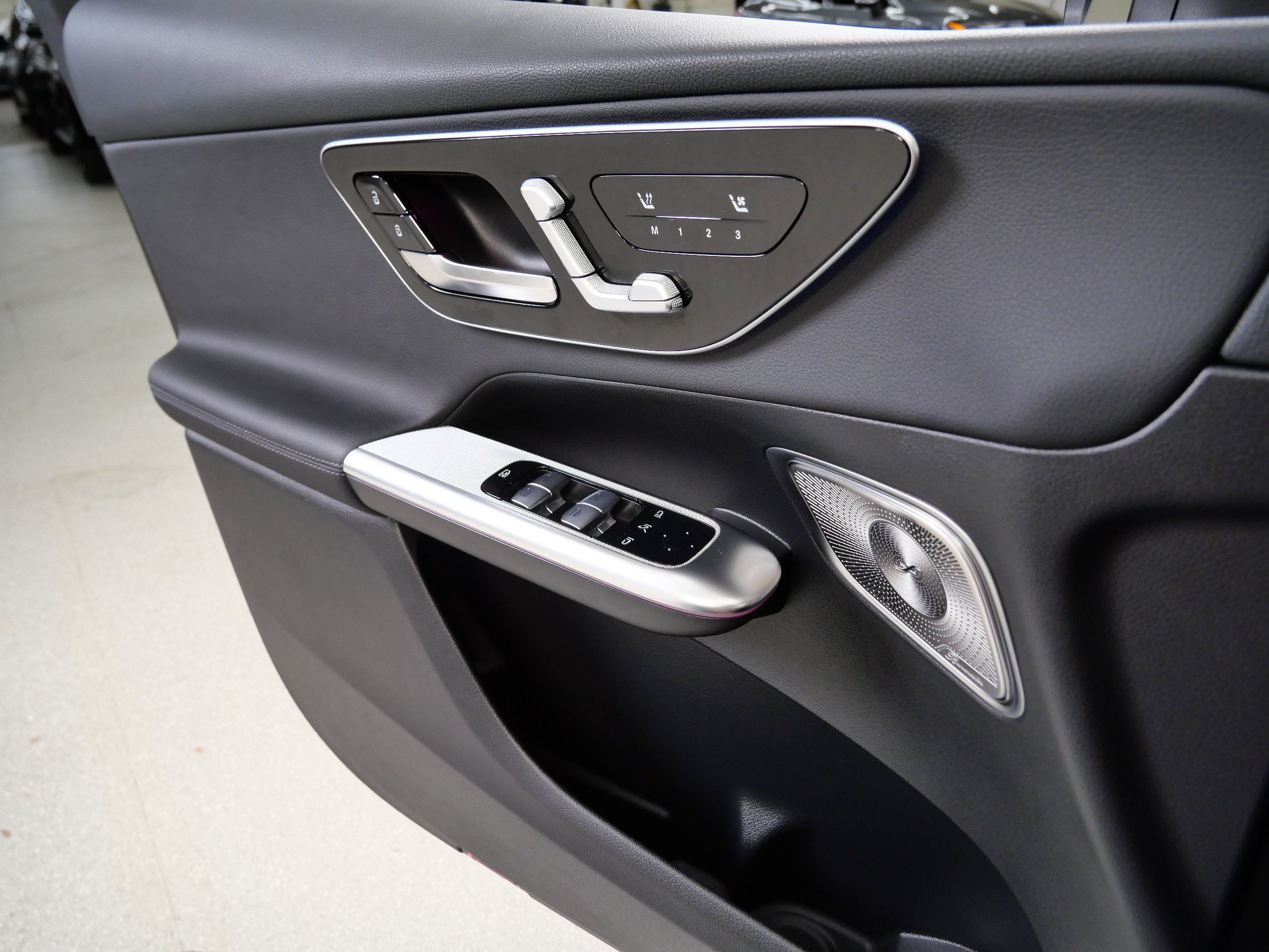 Certified 2026 Mercedes-Benz GLC 300 4MATIC image 29
