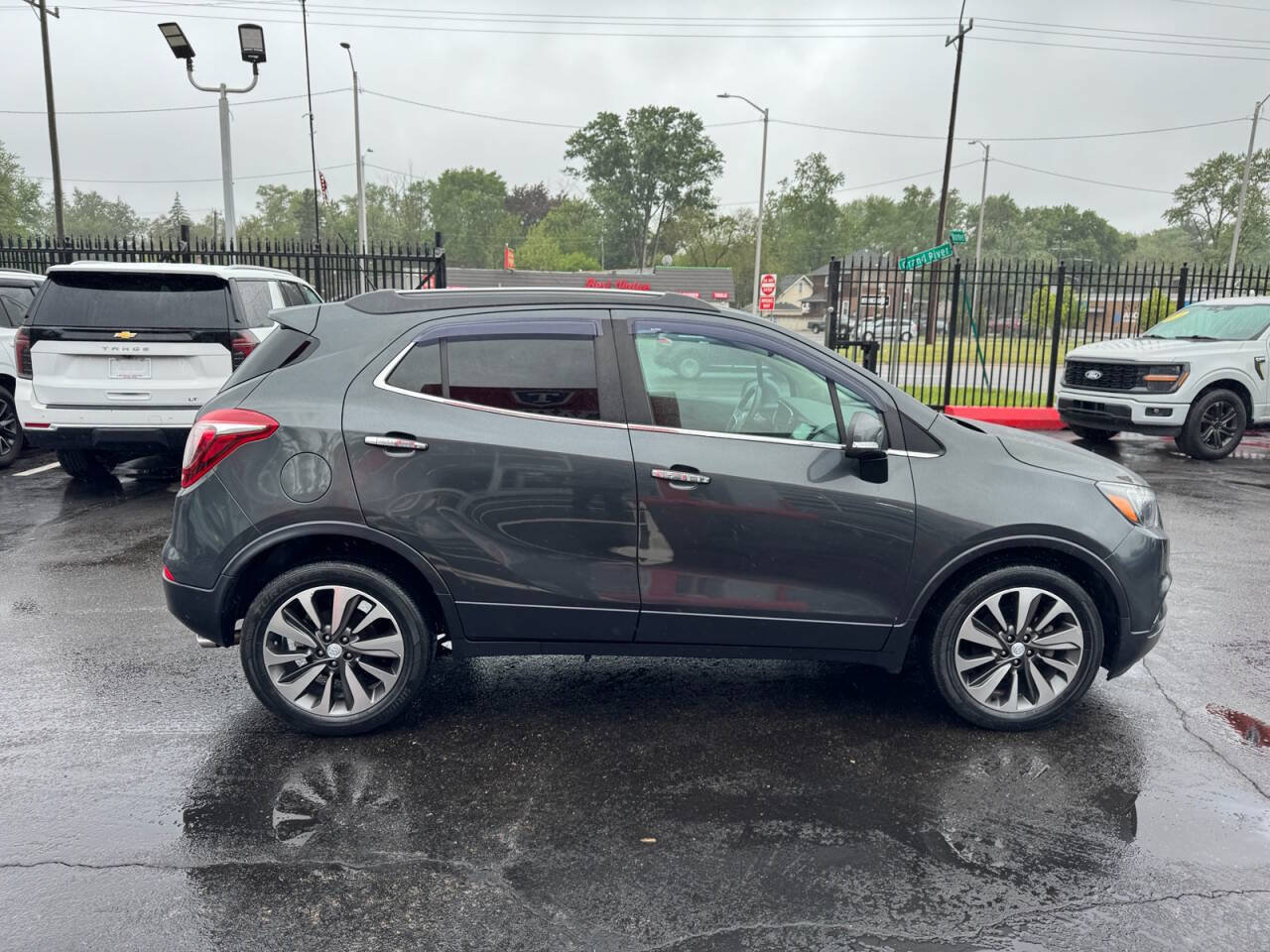 Used 2018 Buick Encore Preferred FWD image 4