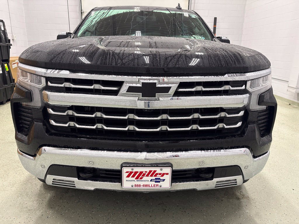 Used 2024 Chevrolet Silverado 1500 LTZ AWD/4WD image 10