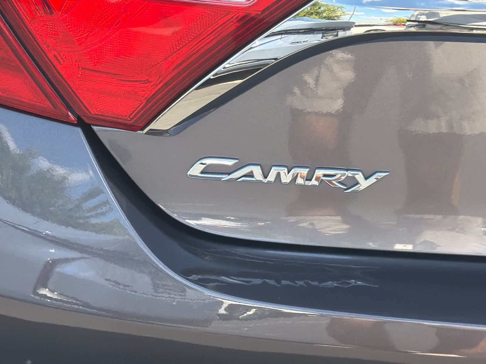 Used 2015 Toyota Camry SE FWD image 29