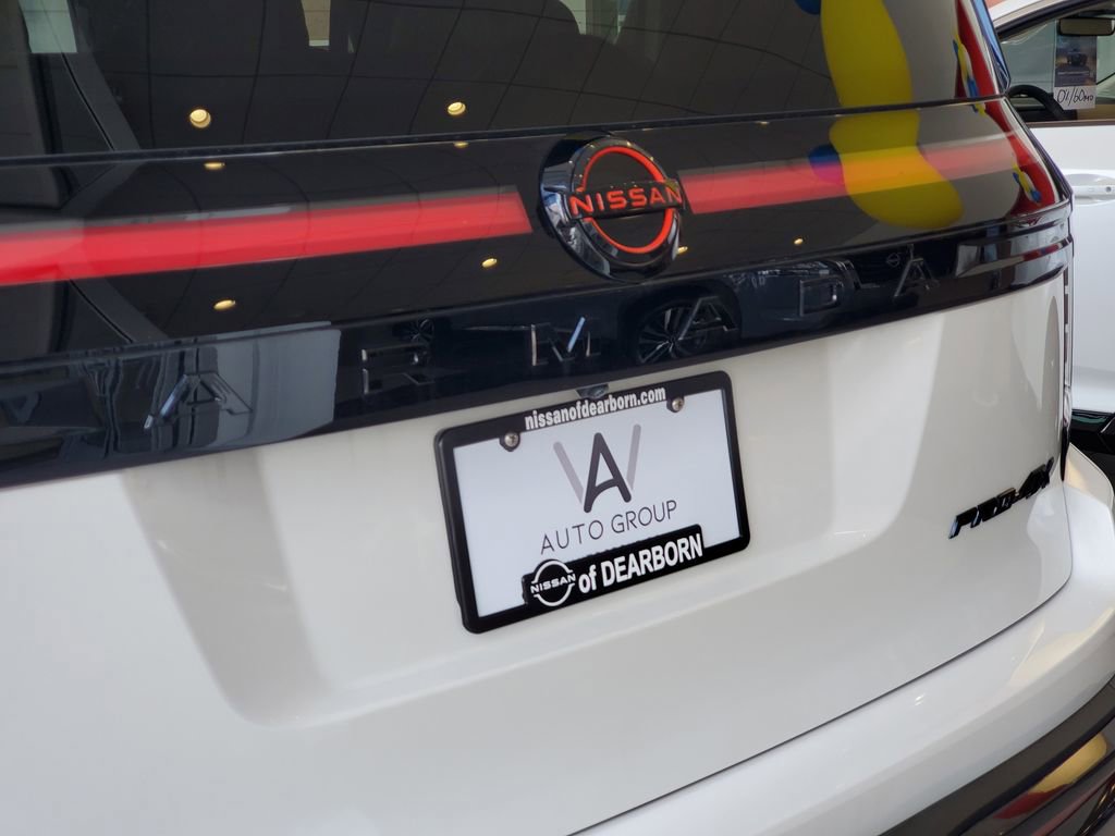 New 2025 Nissan Armada PRO-4X image 6