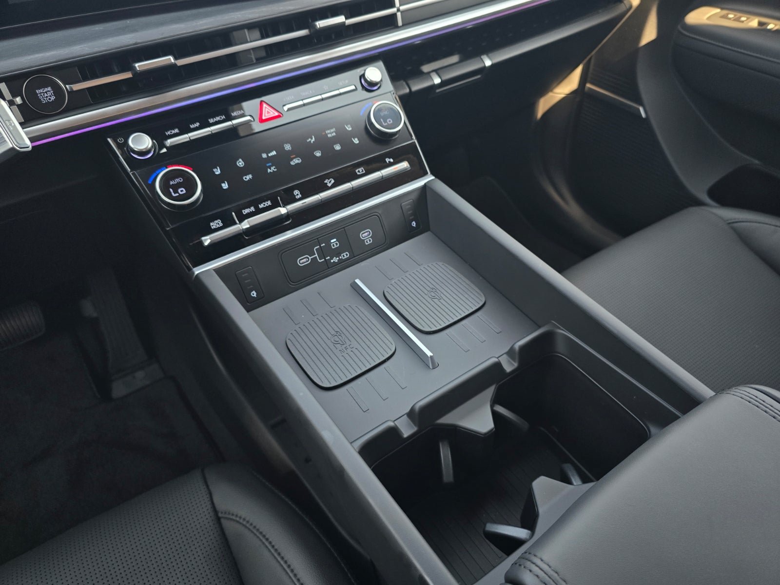 New 2027 Hyundai Santa Fe Limited FWD image 17