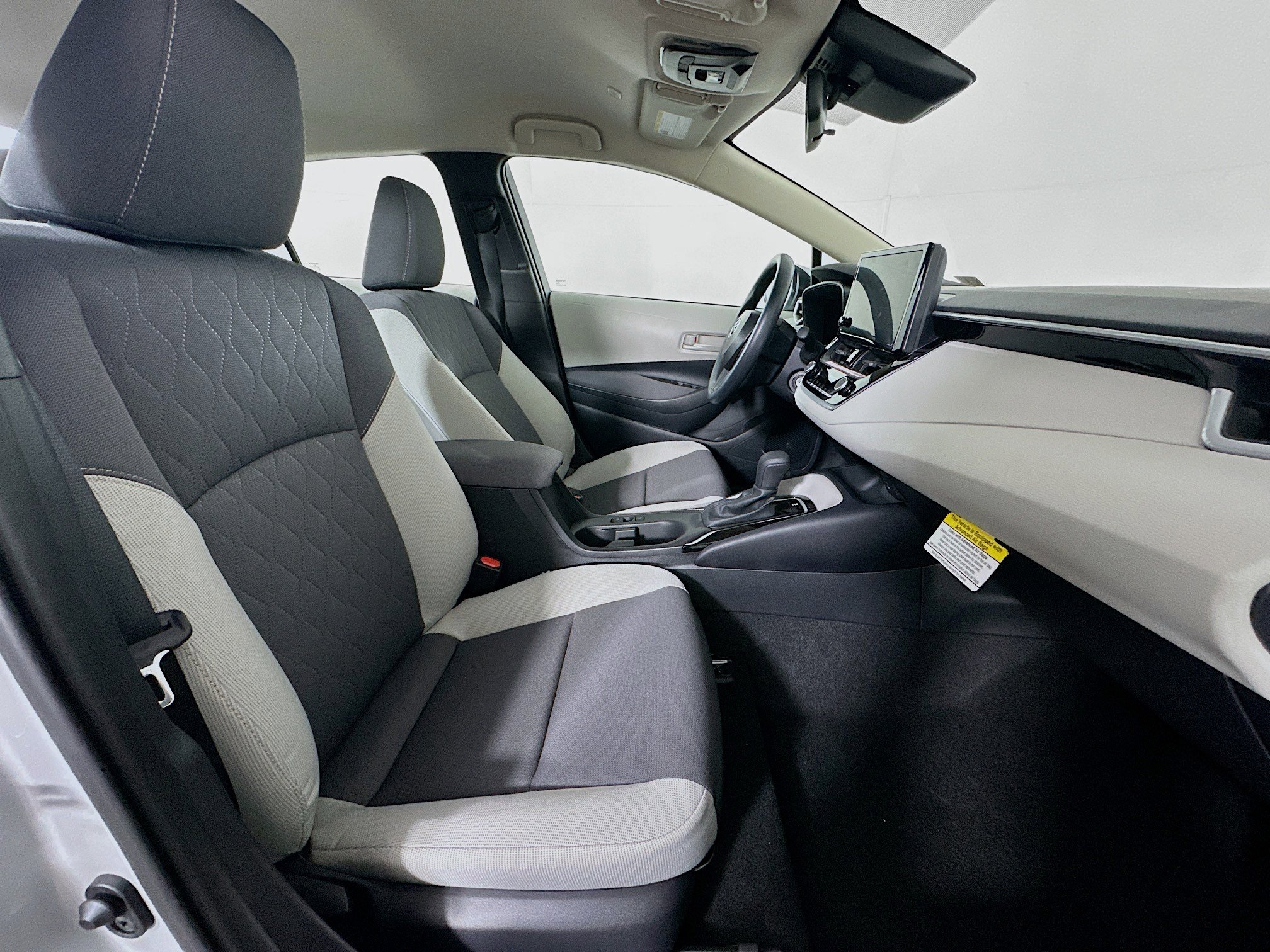 Used 2026 Toyota Corolla LE image 29