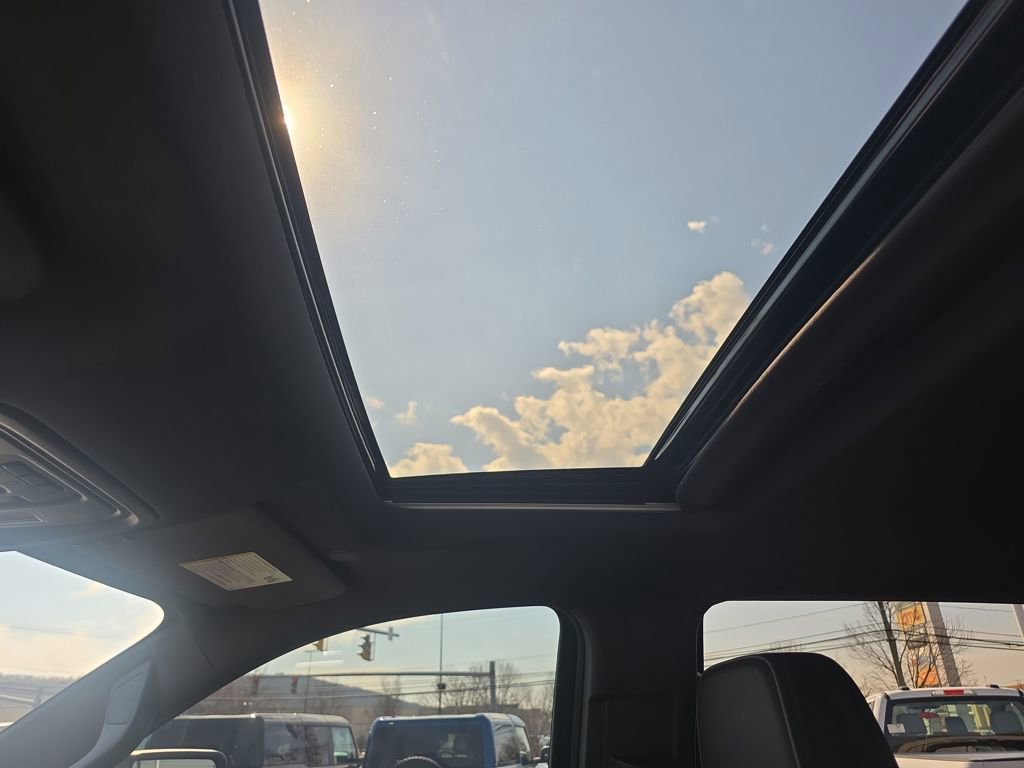 Used 2024 GMC Sierra 2500 Denali w/ Denali Reserve Package image 30