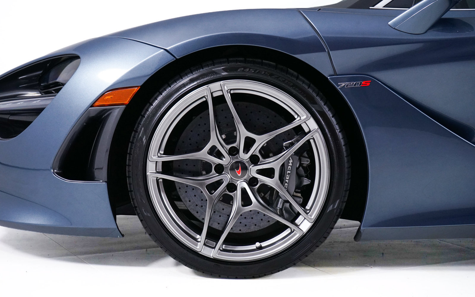 Used 2018 McLaren 720S Luxury RWD image 12