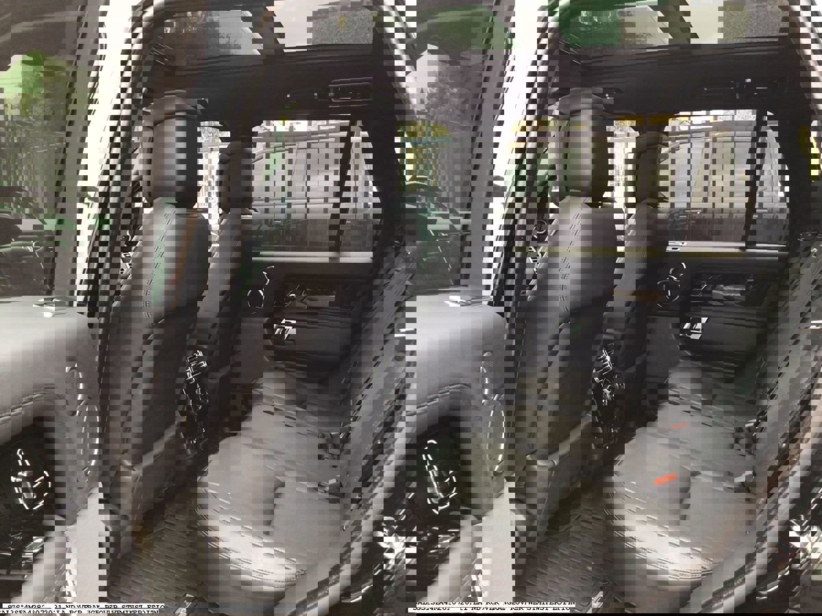 Used 2021 Land Rover Range Rover P525 Westminster Edition image 13