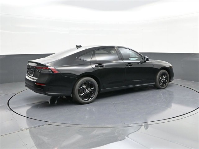 New 2025 Honda Accord SE image 13