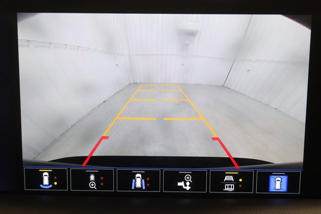 Used 2023 Chevrolet Tahoe High Country image 35