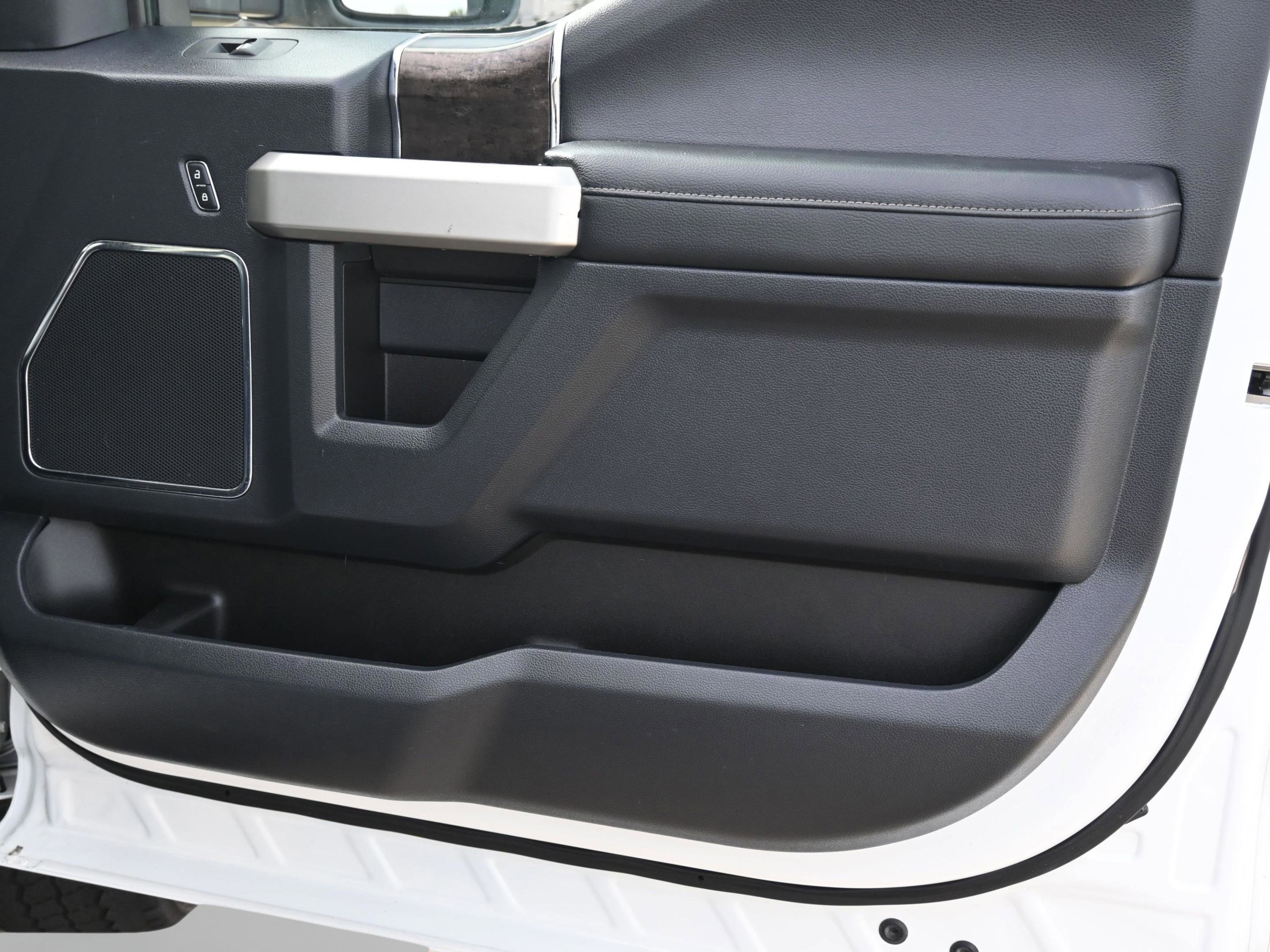 Certified 2022 Ford F350 Lariat w/ Lariat Ultimate Package image 15