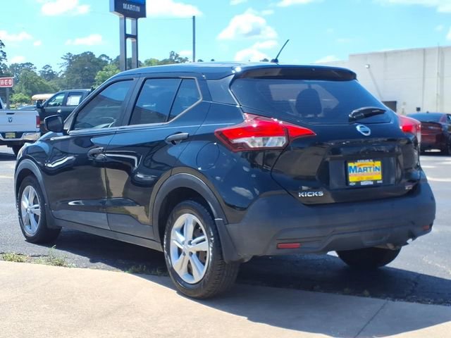 Used 2020 Nissan Kicks S FWD image 7