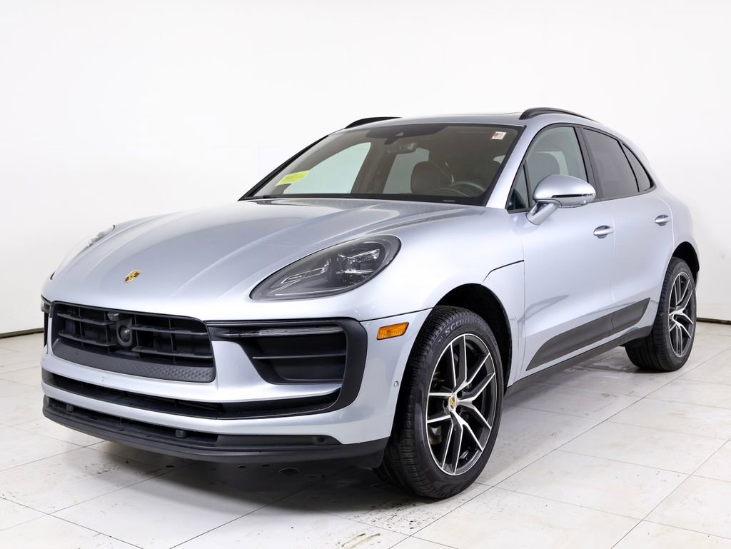 Certified 2024 Porsche Macan w/ Premium Plus Package image 1