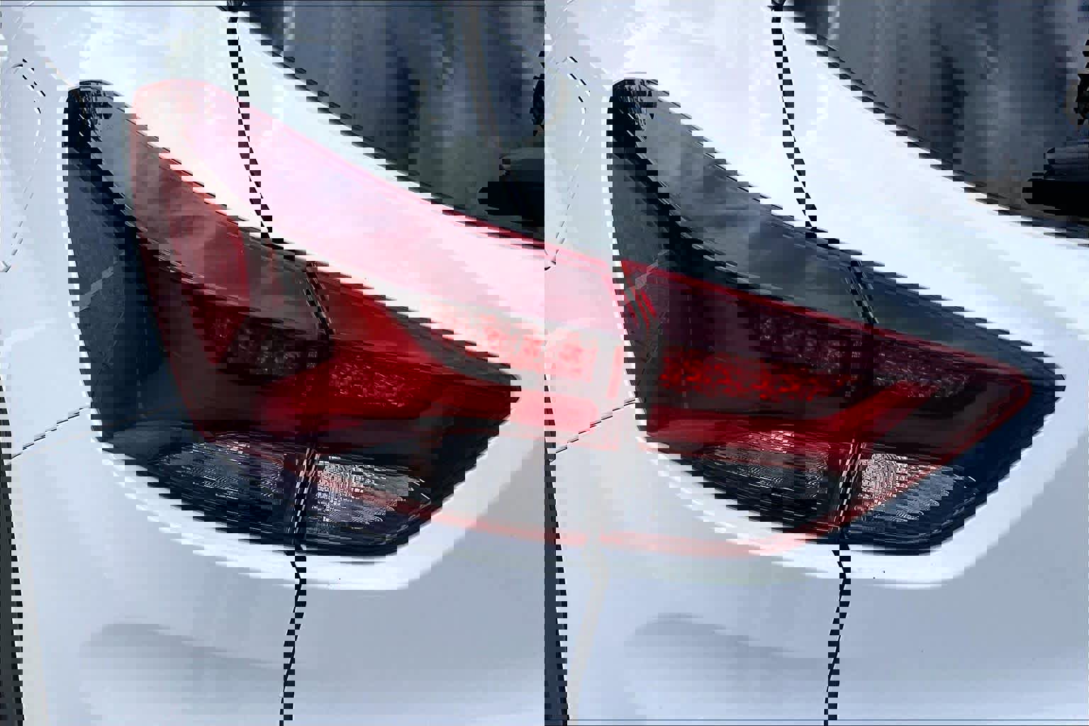 Used 2021 Chevrolet TrailBlazer RS w/ Technology Package FWD image 28