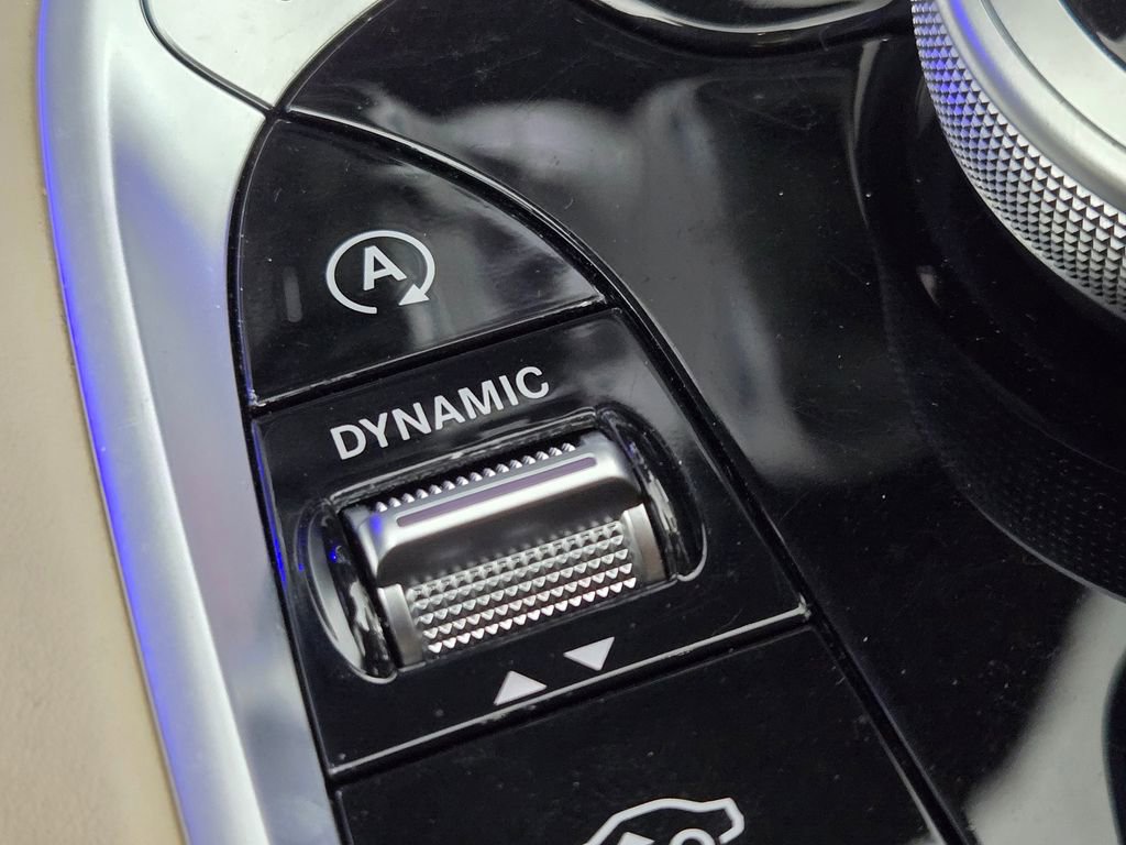 Used 2020 Mercedes-Benz S 560 4MATIC Sedan image 8