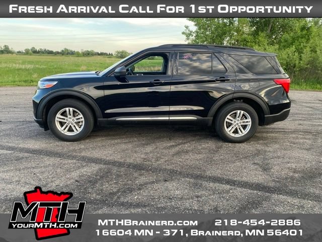 Used 2022 Ford Explorer XLT w/ Equipment Group 202A AWD/4WD image 5
