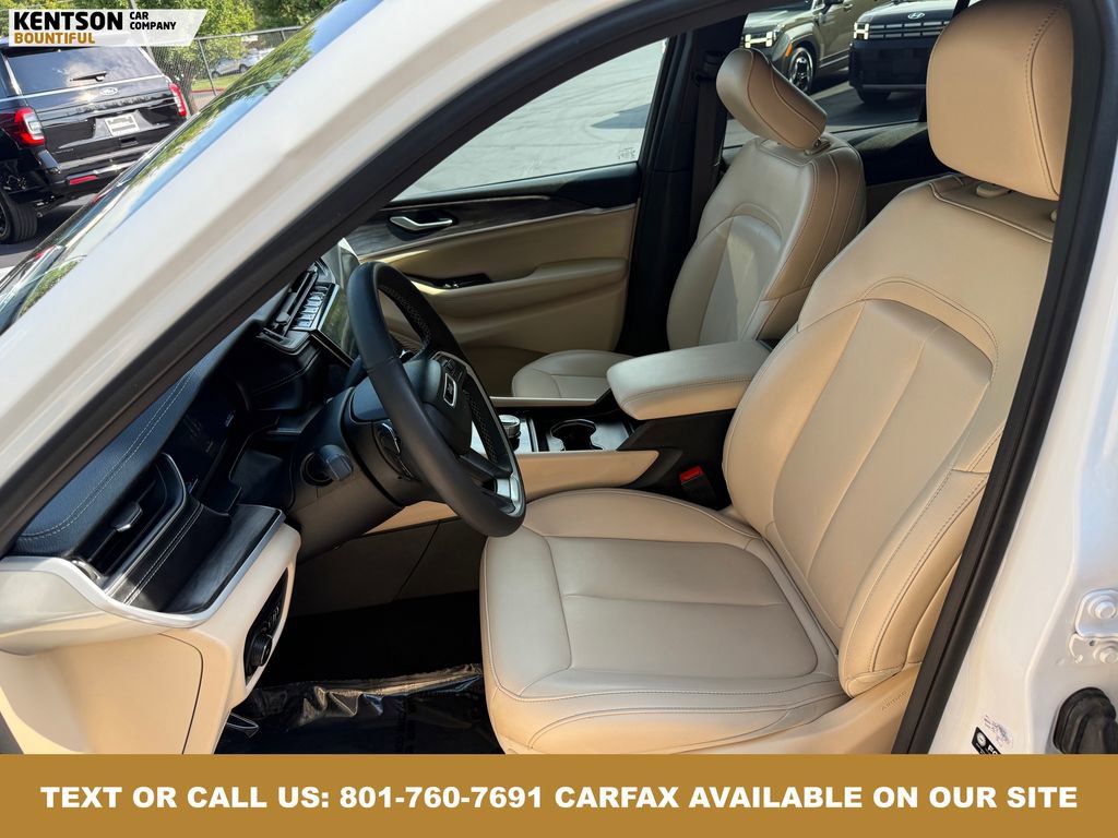 Used 2024 Jeep Grand Cherokee Limited image 30