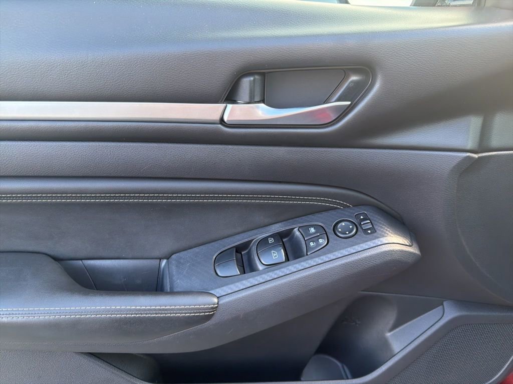 Used 2019 Nissan Altima 2.5 SV image 13