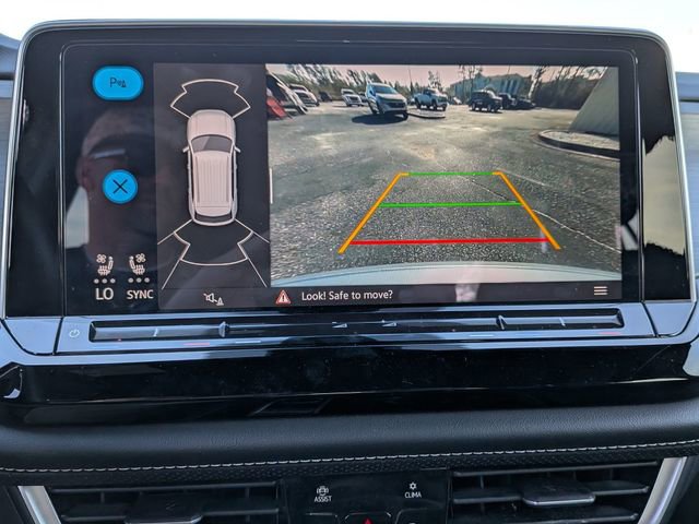 Used 2024 Volkswagen Atlas Cross Sport SE image 25