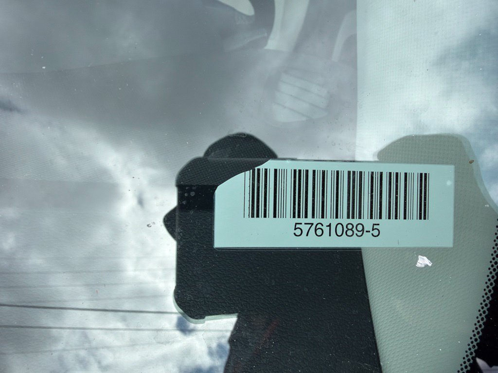 Used 2025 Hyundai Venue SEL FWD image 6