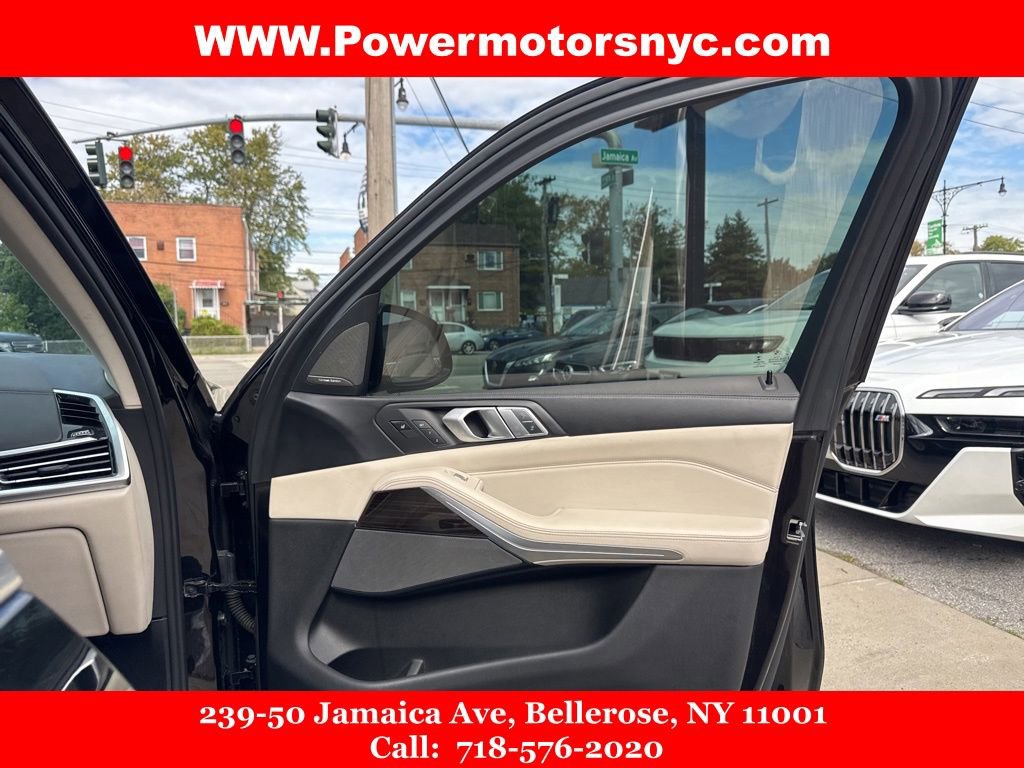 Used 2019 BMW X7 xDrive50i w/ Premium Package image 11
