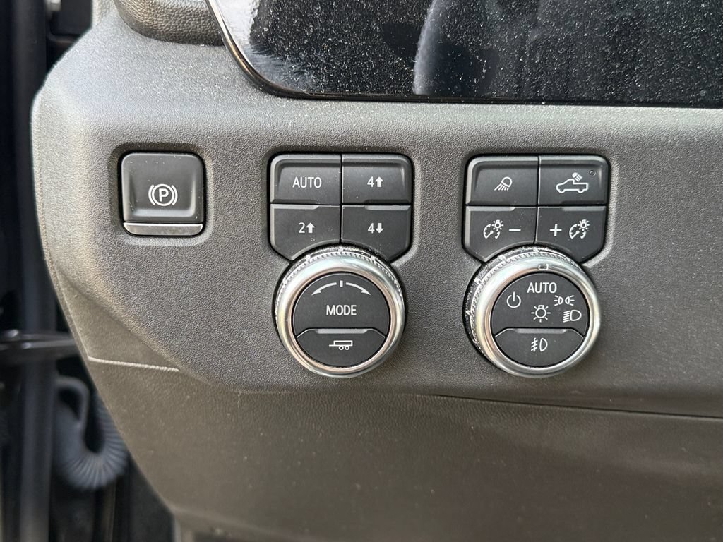 Used 2025 GMC Sierra 1500 Elevation w/ Elevation Premium Package AWD/4WD image 19